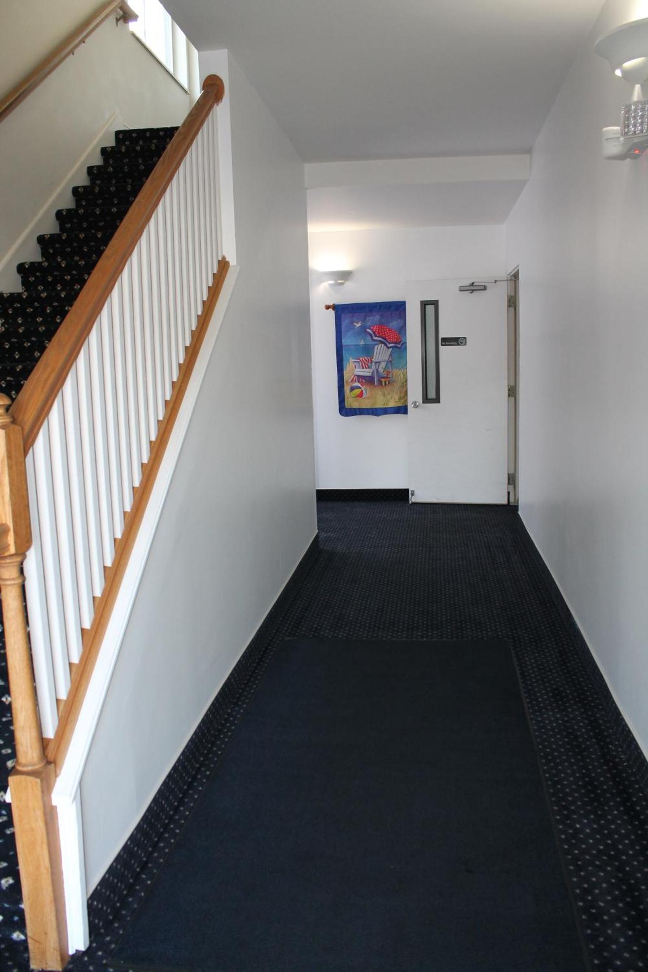 American Host Inn Hart Екстериор снимка